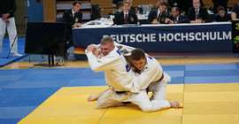 2 Judoka aus ganz Deutschland kämpfen bei den Hochschulmeisterschaften in der MBS-Arena.