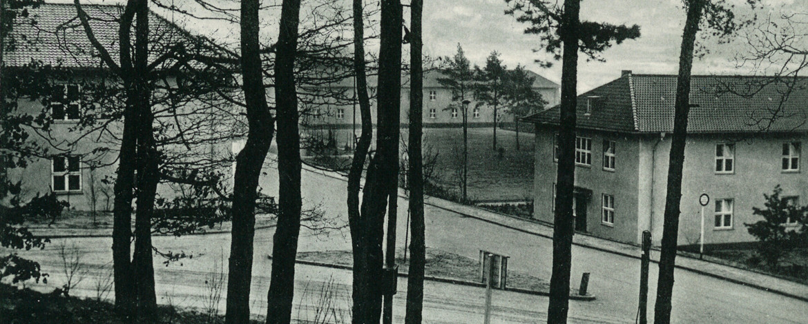General-Wever-Kaserne in Potsdam Eiche (Ansichtskarte aus dem Jahr 1938)