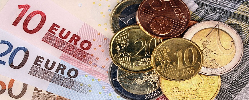 euro bills and coins