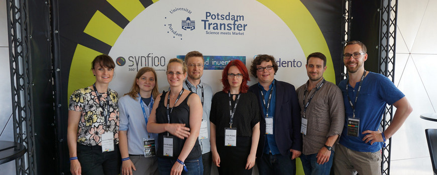 Group picture: Three start-up projects from the University of Potsdam participated in the TAU Innovation Conference: Synfioo, Diamond Inventics, and Adento. Photo: Wulf Bickenbach