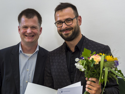 Prof. Dr. Johannes Haag mit dem Preisträger Vinzenz Hoppe