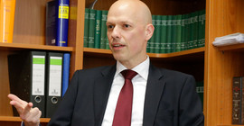 Prof. Dr. Christian Bickenbach | Foto: Sandra Scholz