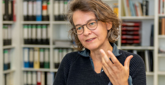 Prof. Dr. Susanne Strätling | Foto: Tobias Hopfgarten