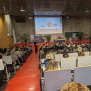 Der Hörsaal auf dem Campus Griebnitzsee war beim Neujahrsempfang der Universität Potsdam 2024 mit rund 500 Gästen voll belegt.