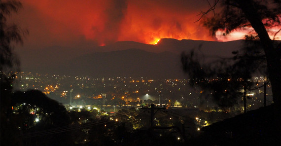 Waldbrand im Orroral Valley im Süden von Canberra im Januar 2020. | Bildrechte: Nick-D (distributed under a CC BY-SA 4.0 license)