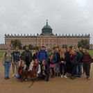 Gruppenfoto vor dem Neuen Palais in Potsdam