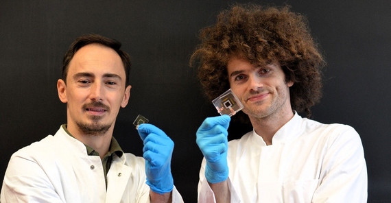 Sercan Özen and Felix Lang with Perovskite Tandem Solar Cells.