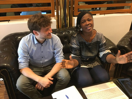 Face-to-face meeting between Eveline sawadogo from Burkina Faso and Roman Hinz from University of Kassel