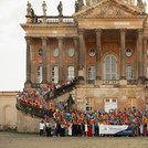 Gruppenfoto der Absolvent:innen