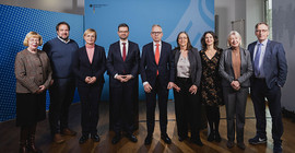 Die Mitglieder des Nationalen Normenkontrollrats (NKR) mit Justizminister Marco Buschmann.